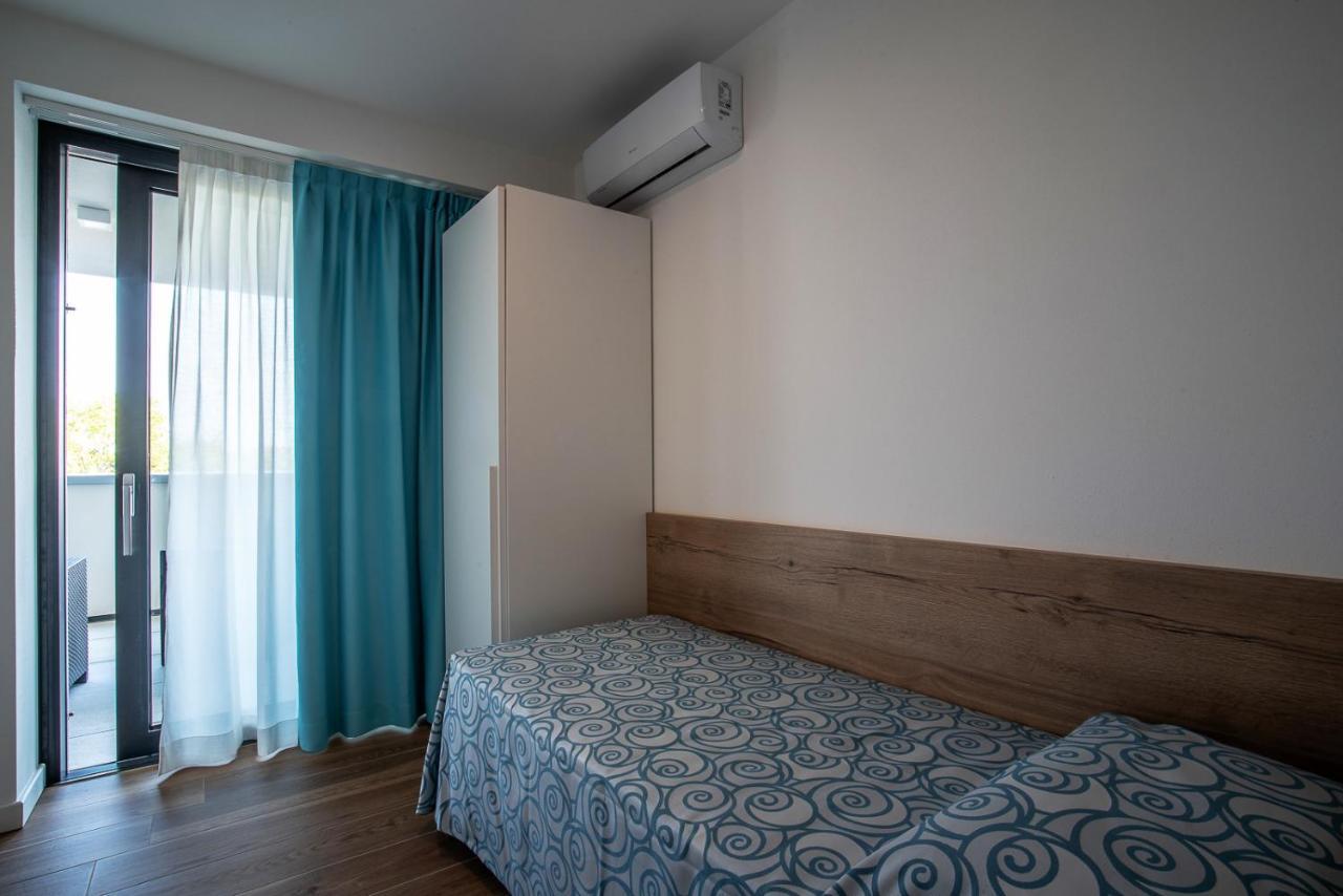 Aparthotel Miramare Grado Exterior foto