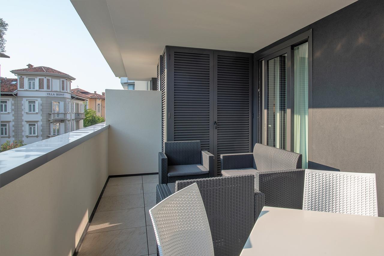 Aparthotel Miramare Grado Exterior foto